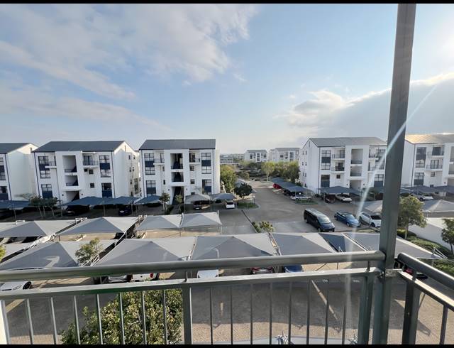 1 BEDROOM APARTMENT TO LET IN PARKLANDS